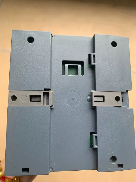 Siemens 6ES7214-1HG40-0XB0 PLC Module — product photo 4 of 17