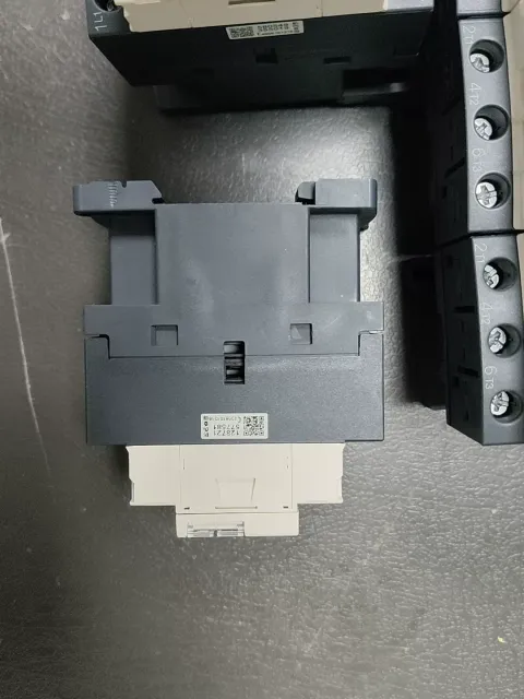 Schneider Electric LC1D12M7C Industrial Relay — product photo 2 of 7