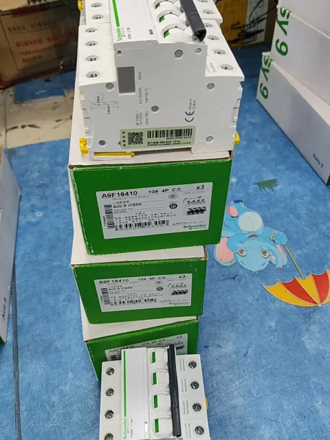 Schneider Electric A9F18410 Industrial Automation Component product photo 1