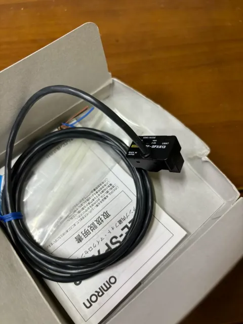 OMRON EE-SPX613 Industrial Sensor — product photo 16 of 17