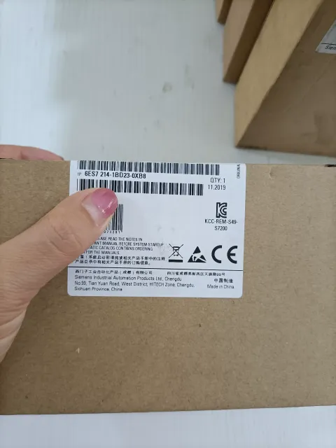Siemens 6ES7214-1BD23-0XB8 PLC Module — product photo 4 of 9