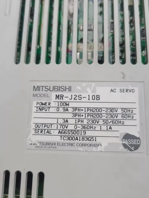 Mitsubishi Electric MR-J2S-10B Motor & Drive Component product photo 2