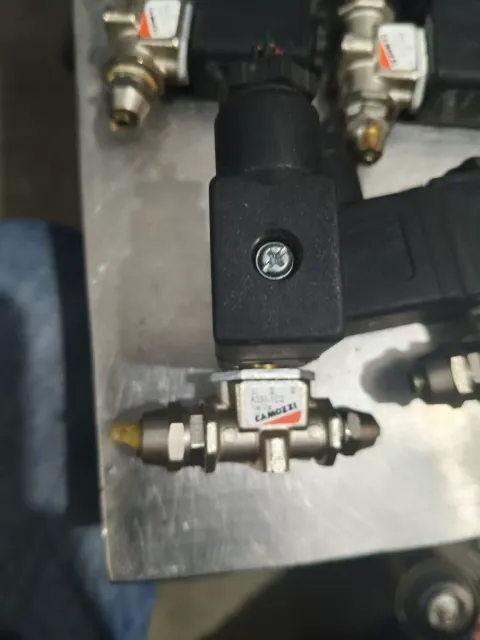 Camozzi A331-1C2 / G73 Industrial Automation Component product photo 4
