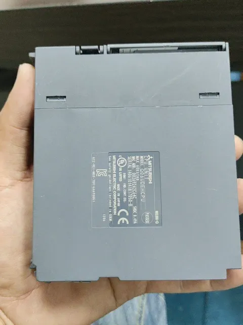 Mitsubishi Electric Q06UDEHCPU PLC Module — product photo 2 of 9