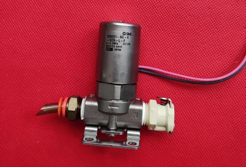 SMC VDW31-6G-4-02N-L-F Industrial Automation Component product photo 1