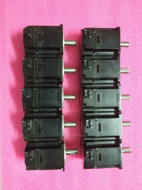 Yaskawa SGMJV-02A3A21 Motor & Drive Component product photo 6