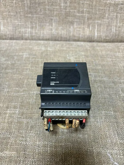 Delta DVP02DA-E2 PLC Module product photo 1
