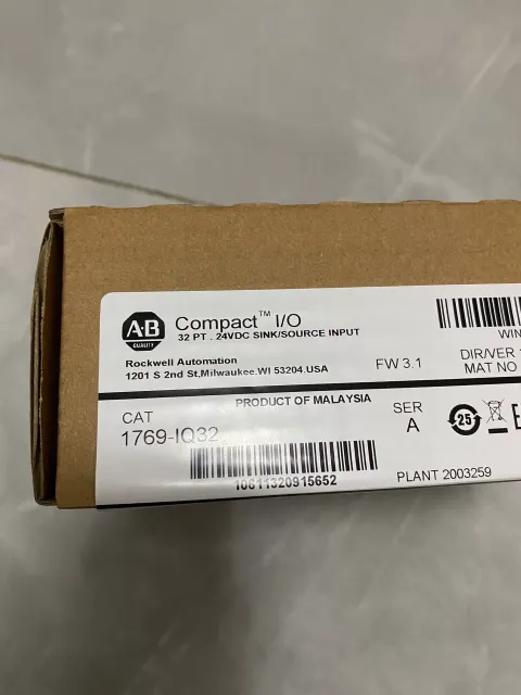 Allen-Bradley / Rockwell Automation 1769-IQ32 I/O Module product photo 1