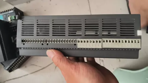 Delta DVP60ES200R PLC Module — product photo 9 of 28