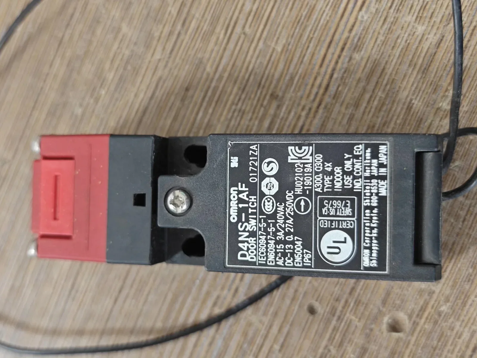 OMRON D4NS-1AF Industrial Sensor product photo 1