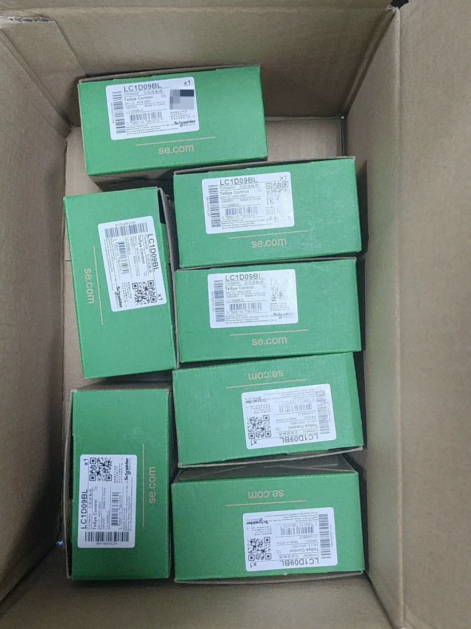 Schneider Electric LC1D09BL Industrial Relay product photo 1
