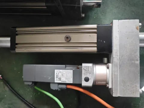 Siemens 1FL6024-2AF21-1AB1 Motor & Drive Component product photo 3