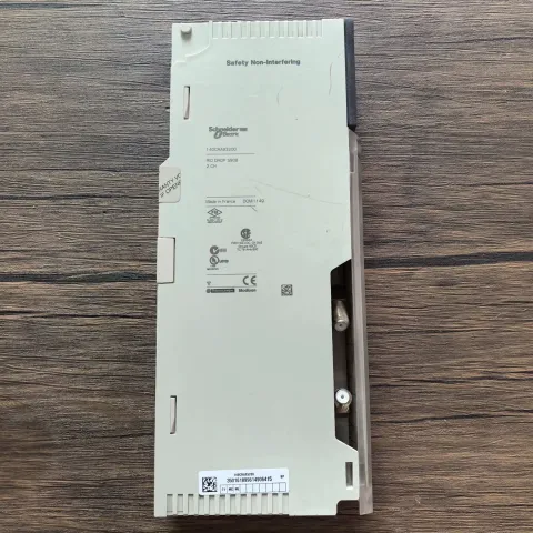 Schneider Electric / Modicon 140CRA93200 PLC Module product photo 2