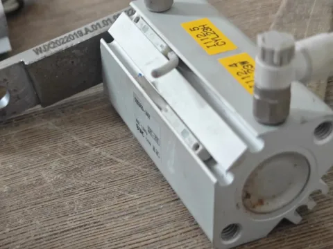 SMC CDQ2A20-50DZ Industrial Automation Component product photo 4