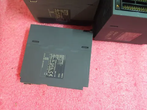 Mitsubishi Electric QY42P PLC Module — product photo 47 of 62