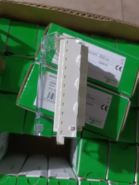 Schneider Electric BMXFTB2000 Industrial Automation Component — product photo 31 of 36