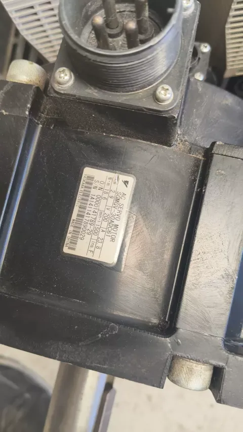 Yaskawa SGDV-200A01A002000 / SGMGV-30ADC61 Motor & Drive Component product photo 5