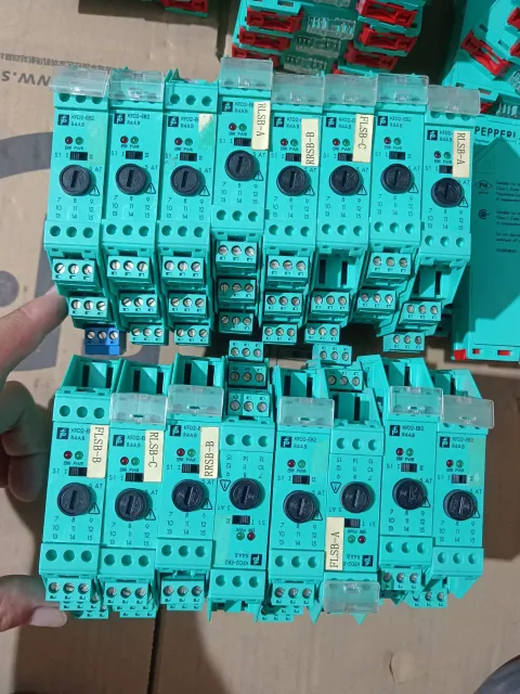 Pepperl+Fuchs KFD2-EB2.R4A.B / 189784 Power Electronics Module — product photo 10 of 18
