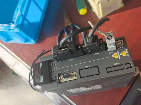 Delta ASD-A2-0721-L Motor & Drive Component — product photo 3 of 8