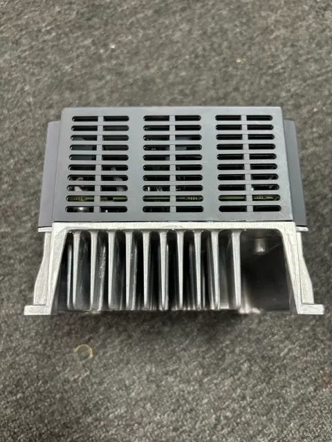 Mitsubishi Electric FR-E740-0.4K-CHT Motor & Drive Component — product photo 9 of 9