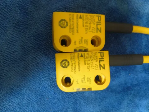 Pilz PSEN cs4.1 M12/8-0.15m / 541159 V2.2 Industrial Sensor product photo 7
