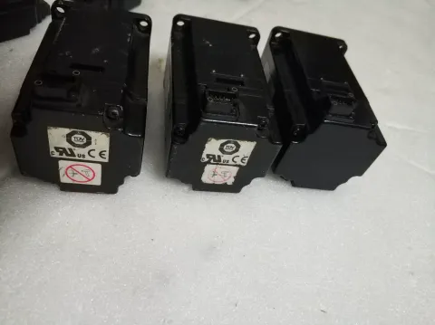 Yaskawa SGMAS-04ACA21 Motor & Drive Component product photo 6