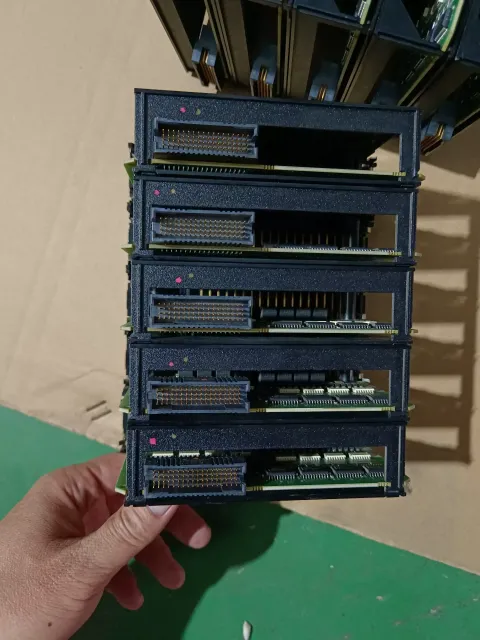 Allen-Bradley 1756-OB32/A Industrial Control Board — product photo 9 of 12
