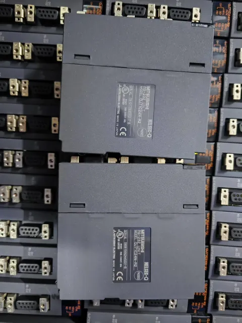 Mitsubishi Electric QJ71C24N-R2 Industrial Automation Component — product photo 2 of 48