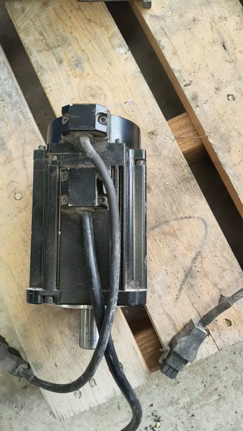 Delta ECM-E2M-C10807RS0 Motor & Drive Component product photo 3