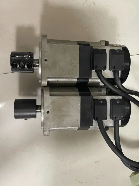 Omron R88M-H20030-B Motor & Drive Component product photo 2