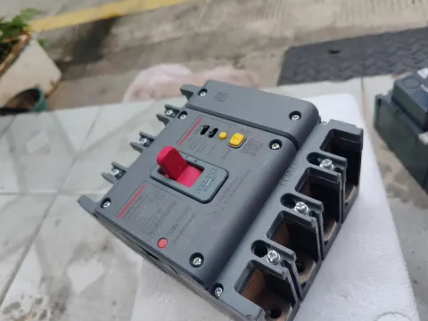 DELIXI CDM3L-250S/4300AB1 Industrial Automation Component product photo 3