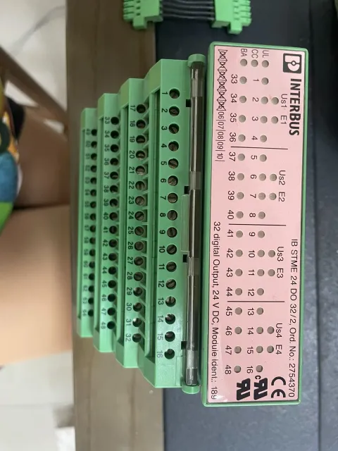Phoenix Contact IB STME 24 DO 32/2 / 2754370 Industrial Automation Component product photo 1