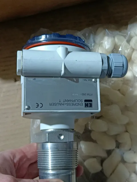Endress+Hauser FTM260-G4A Industrial Sensor product photo 3