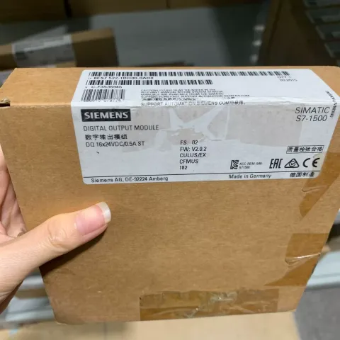 Siemens 6ES7522-1BH00-0AB0 PLC Module product photo 2