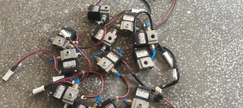 SMC VT307V-5G-01 Industrial Automation Component — product photo 10 of 21