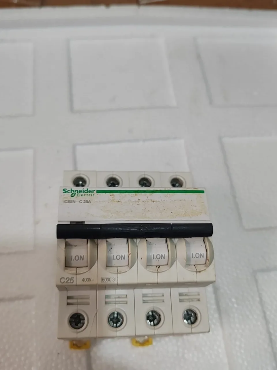 Schneider Electric iC65N C25A 4P Industrial Automation Component product photo 1