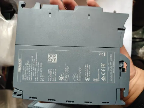 Siemens 6ES7522-1BH10-0AA0 Industrial Automation Component — product photo 2 of 7