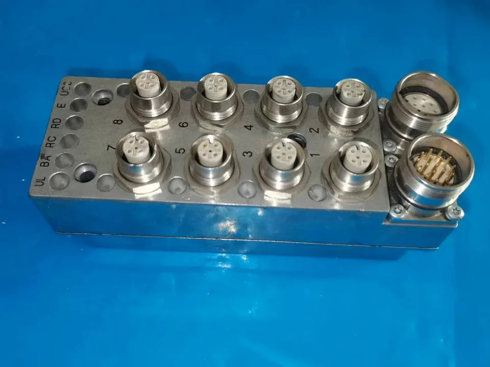 Phoenix Contact 2719467 I/O Module product photo 1