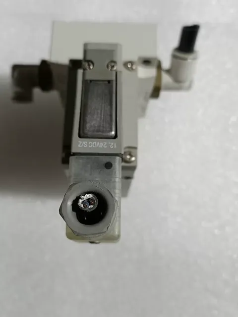 SMC VP744-5DZ1-04A Industrial Automation Component product photo 5