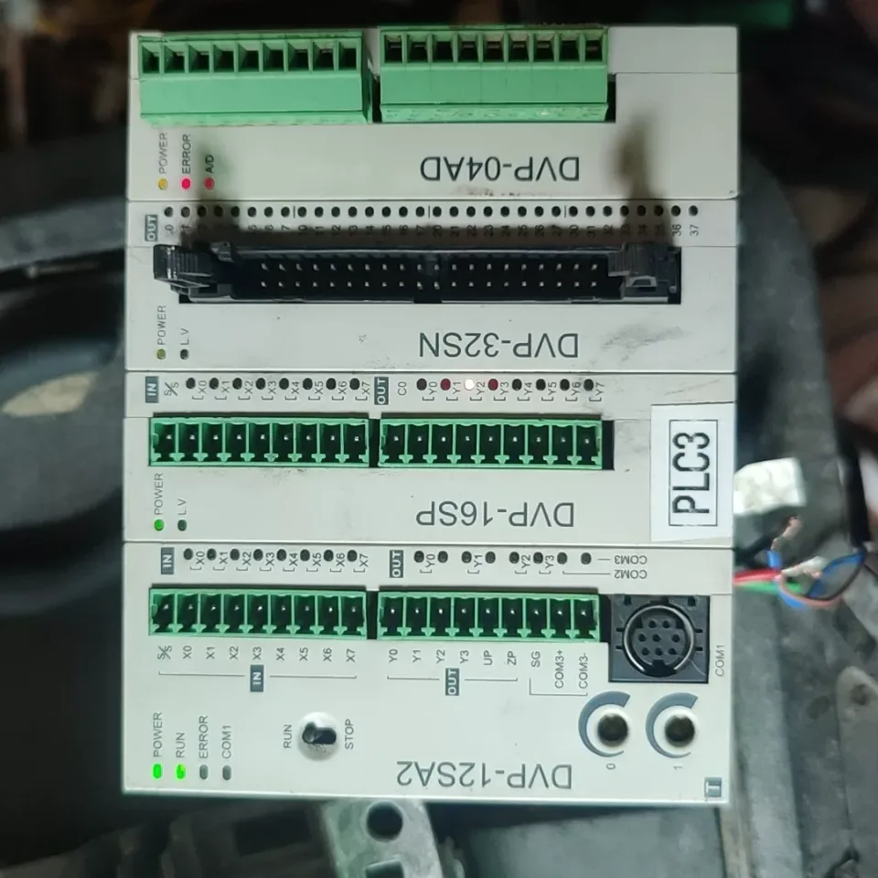 Delta DVP-12SA2; DVP-16SP; DVP-32SN; DVP04AD-S PLC Module product photo 1