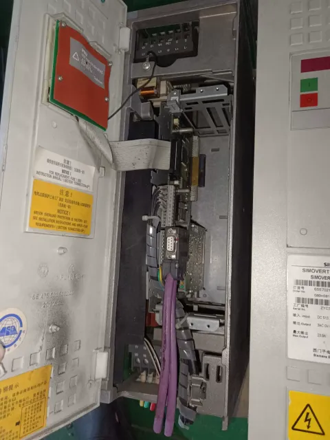 Siemens 6SE7021-8TB61 / 6SE7021-8TB61-Z G93+G91 Industrial Automation Component product photo 7