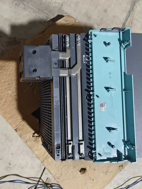 Siemens 6SL3120-1TE31-3AA3 Motor & Drive Component — product photo 29 of 38