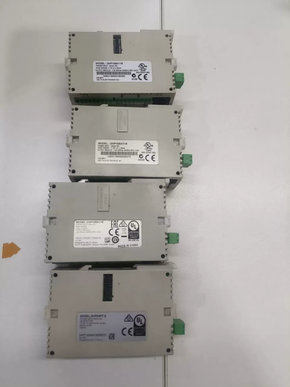 Delta DVP10SX11R + DVP04PT-S PLC Module product photo 1