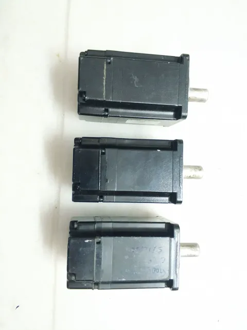 Yaskawa SGMAS-04ACA21 Motor & Drive Component product photo 4