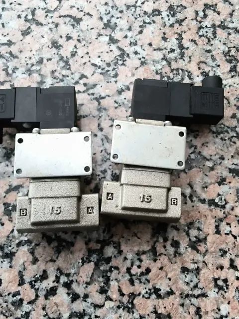 SMC VQZ1111-5M1-C2 Industrial Automation Component product photo 4