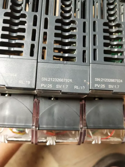 Schneider Electric BMXAMI0800 Industrial Automation Component — product photo 17 of 18