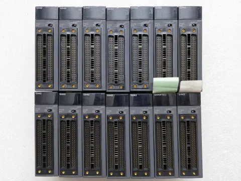 Mitsubishi Electric QX42 Industrial Automation Component — product photo 6 of 44
