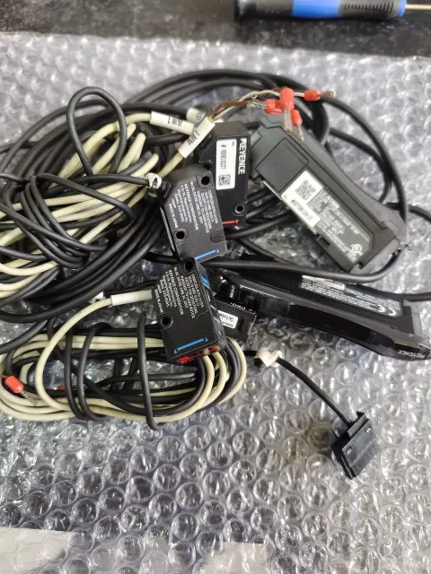 KEYENCE LV-N11MN / LV-NH100 Industrial Sensor product photo 1