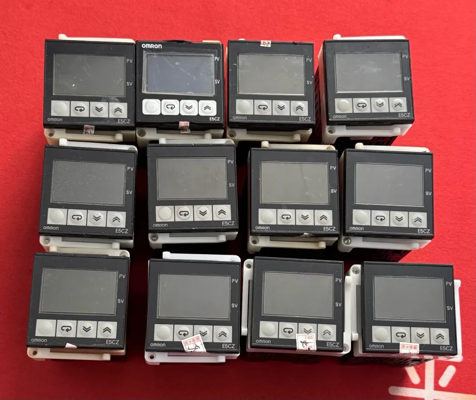 OMRON E5CZ-R2 Industrial Control Board product photo 1