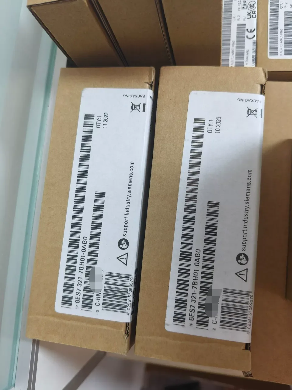 Siemens 6ES7 321-7BH01-0AB0 Industrial Automation Component product photo 1